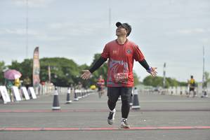 BIB: 0071
                            <button type="button" onclick="openModal(4943172)" class="btn btn-primary btn-sm float-right btn-popup" data-toggle="modal" data-target=".modal-high-quality">
                        <i class="fas fa-shopping-cart"></i> Add to Cart
                    </button>
                                            <button type="button" onclick="isThisMe(4943172, true)" class="btn btn-success btn-sm float-right btn-popup btn-isme hidden" data-toggle="tooltip" data-placement="bottom" title="นี่คือรูปของคุณใช่ไหม คลิกที่นี่เพื่อเอาเข้าอัลบั้ม">
                        <i class="fas fa-plus"></i> Add to album
                    </button>
                    <button type="button" onclick="isThisMe(4943172, false)" class="btn btn-warning btn-sm float-right btn-popup btn-isnotme hidden">
                        <i class="fas fa-ban"></i> Remove from album
                    </button>